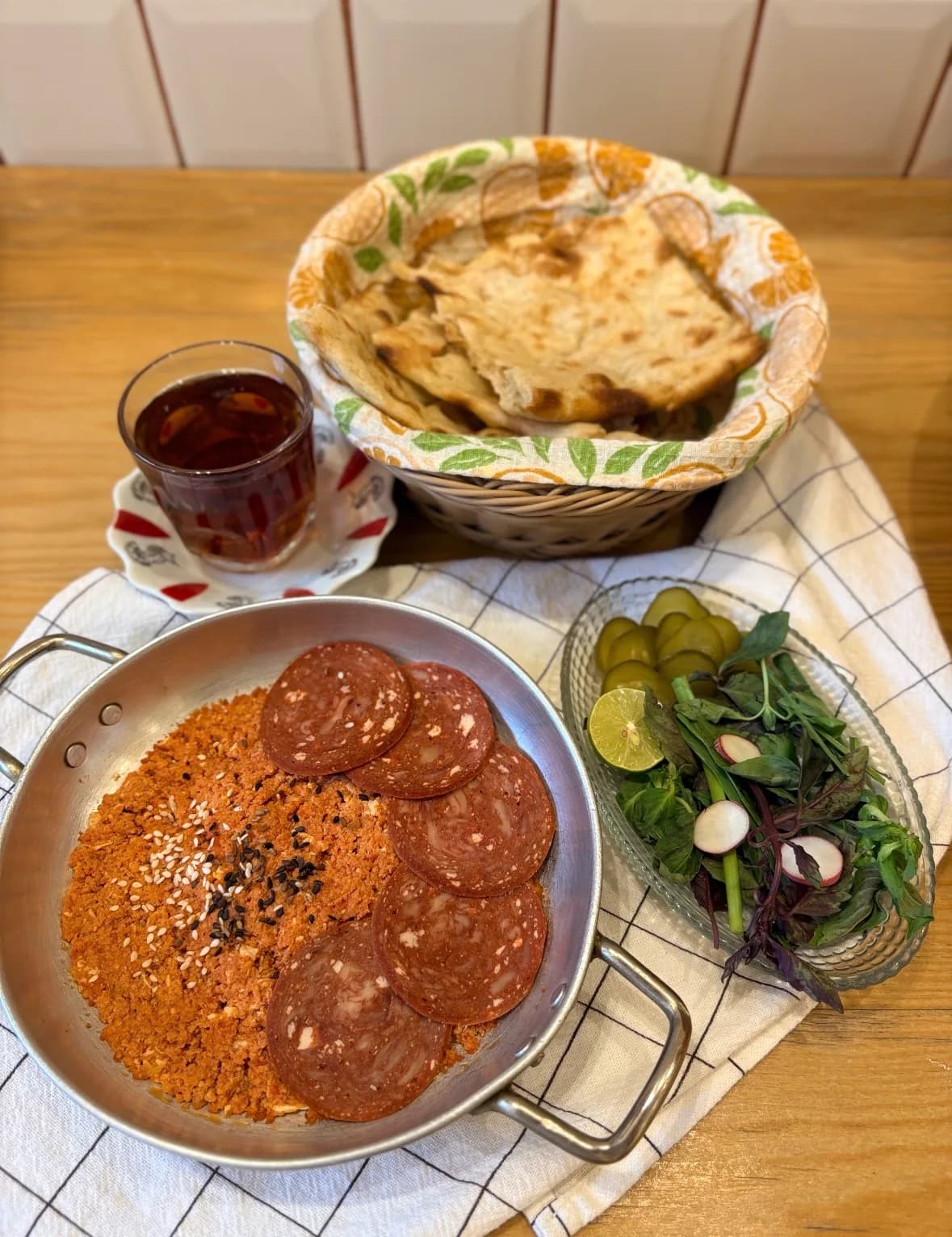 سوجوک املت+چای